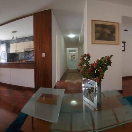 Excelente Ubicacion En Los Palos Grandes Apartman Caracas Kültér fotó